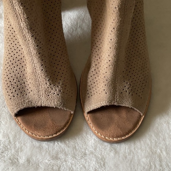 Toms Tan Heeled Boots with Perforated Suede Design - Picture 3 of 5